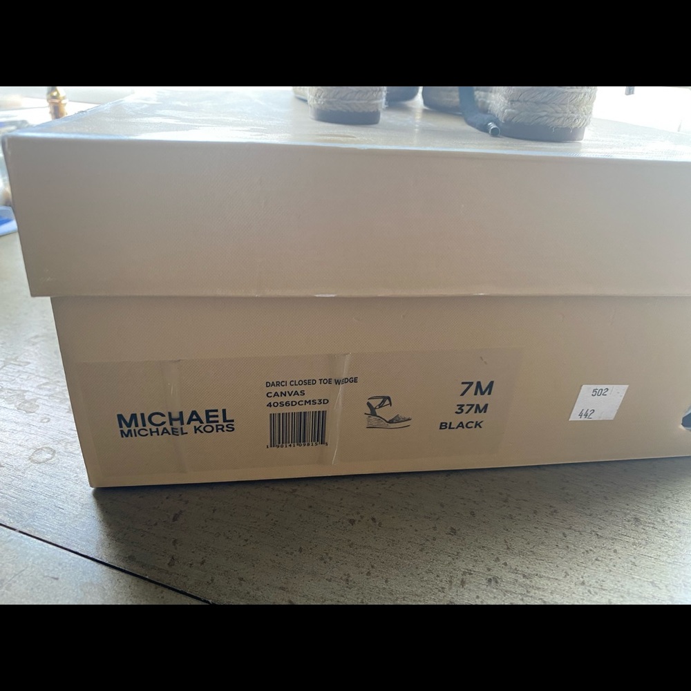 Michael Kors DARCI Wedged Sandal - Picture 2 of 7